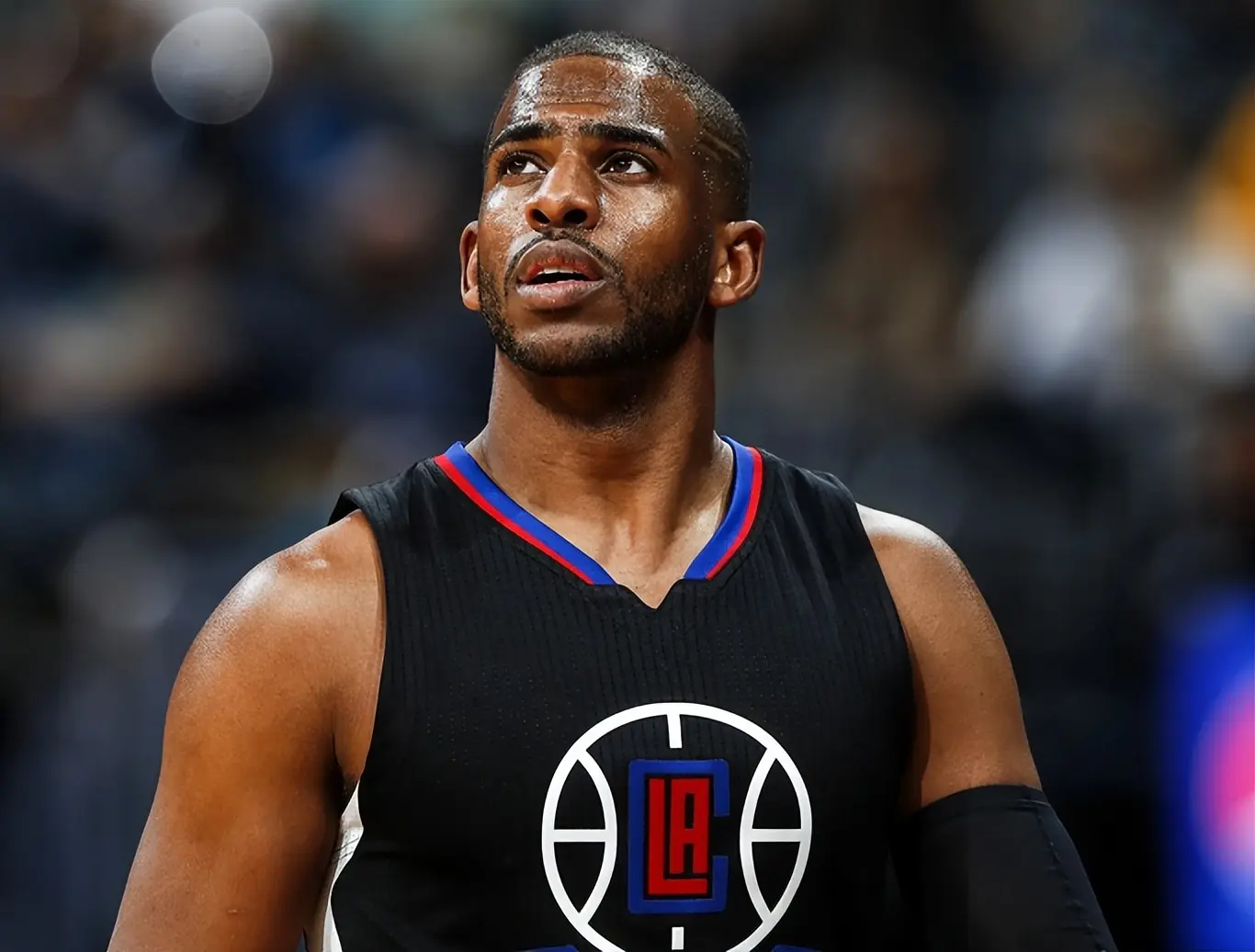 保罗替补出, 人得分上双, 广州队 保罗替补出, 人得分上双, 广州队