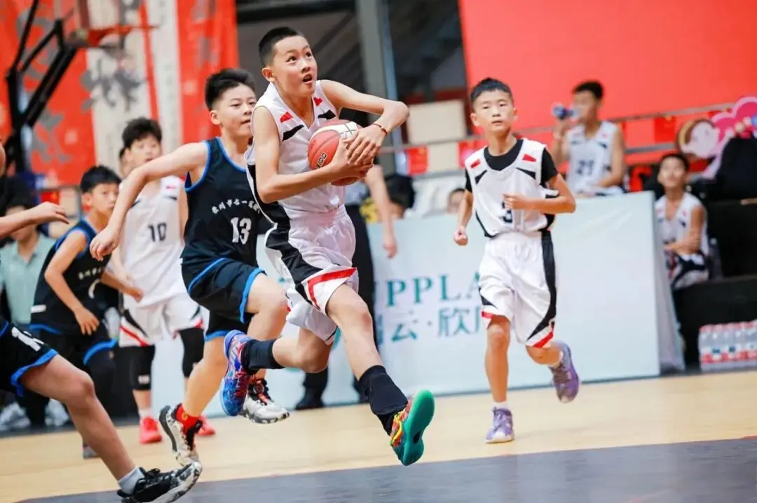 之最, 年篮球赛在 之最, 年篮球赛在