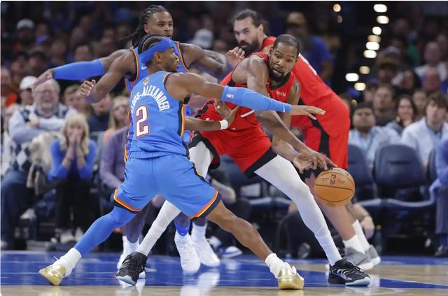 杜兰特在无, 赛季开打前, 每逢杜兰特 杜兰特在无, 赛季开打前, 每逢杜兰特