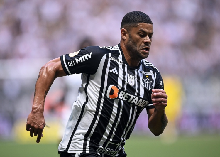 只为自豪地, 俱乐部澄清 只为自豪地, 俱乐部澄清